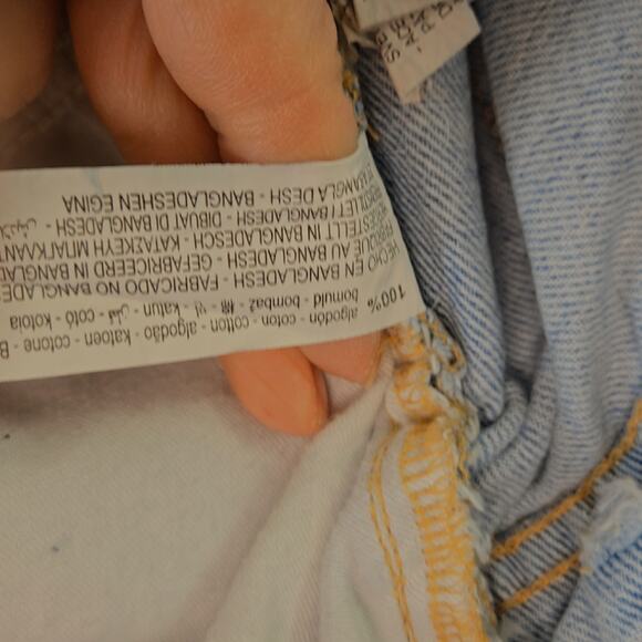 Zara women's High Rise Cut-Off Jeans shorts size 4 - Picture 4 of 5